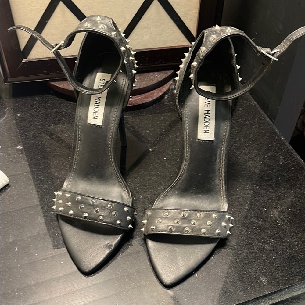 Steve Madden Black Classic Heels
